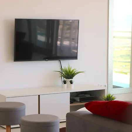Apartment Nazare Views I - Terrace, Pool & Sea View *
